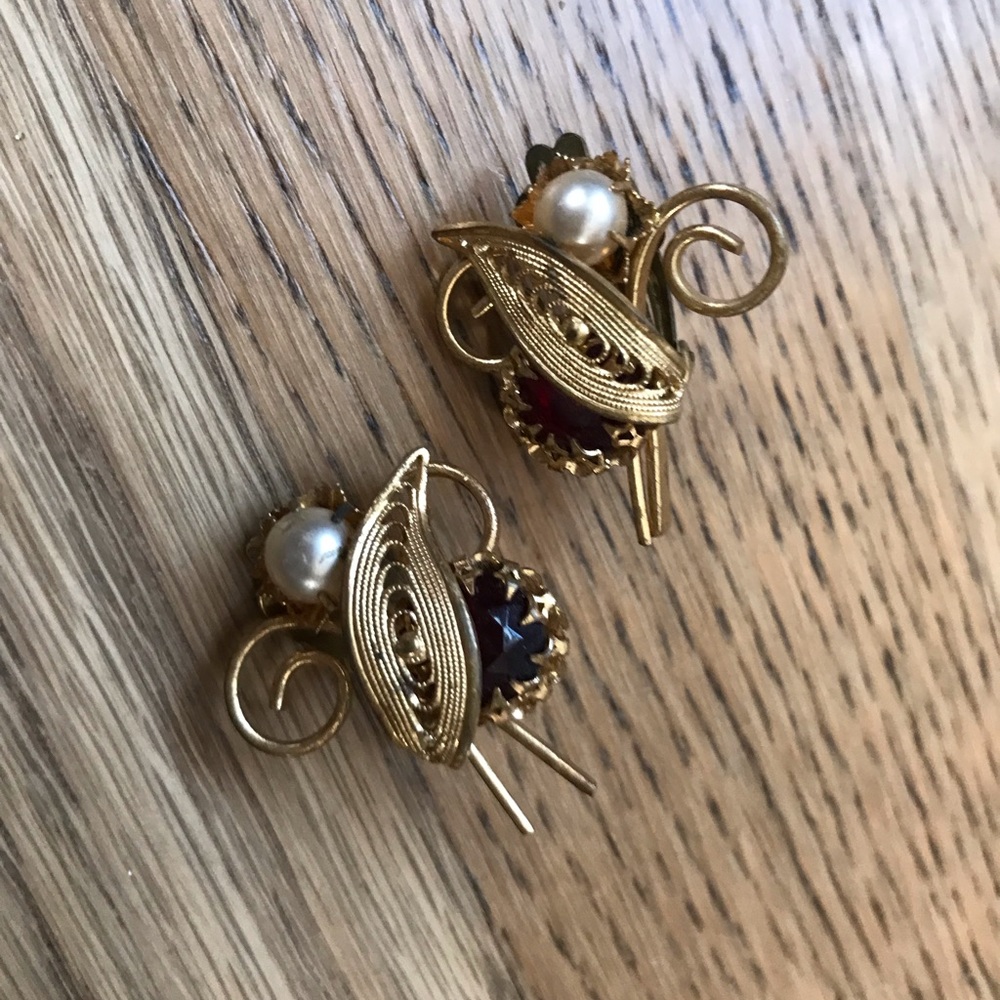 Bundle 3 for $10 Vintage gold tone earrings w/ faux pearl & ruby colored stone.